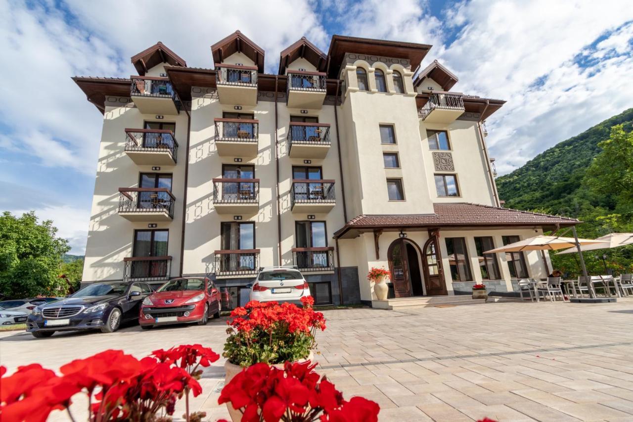 River Hotel & Spa Călimăneşti Eksteriør billede