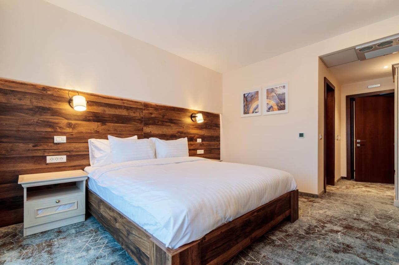 River Hotel & Spa Călimăneşti Eksteriør billede