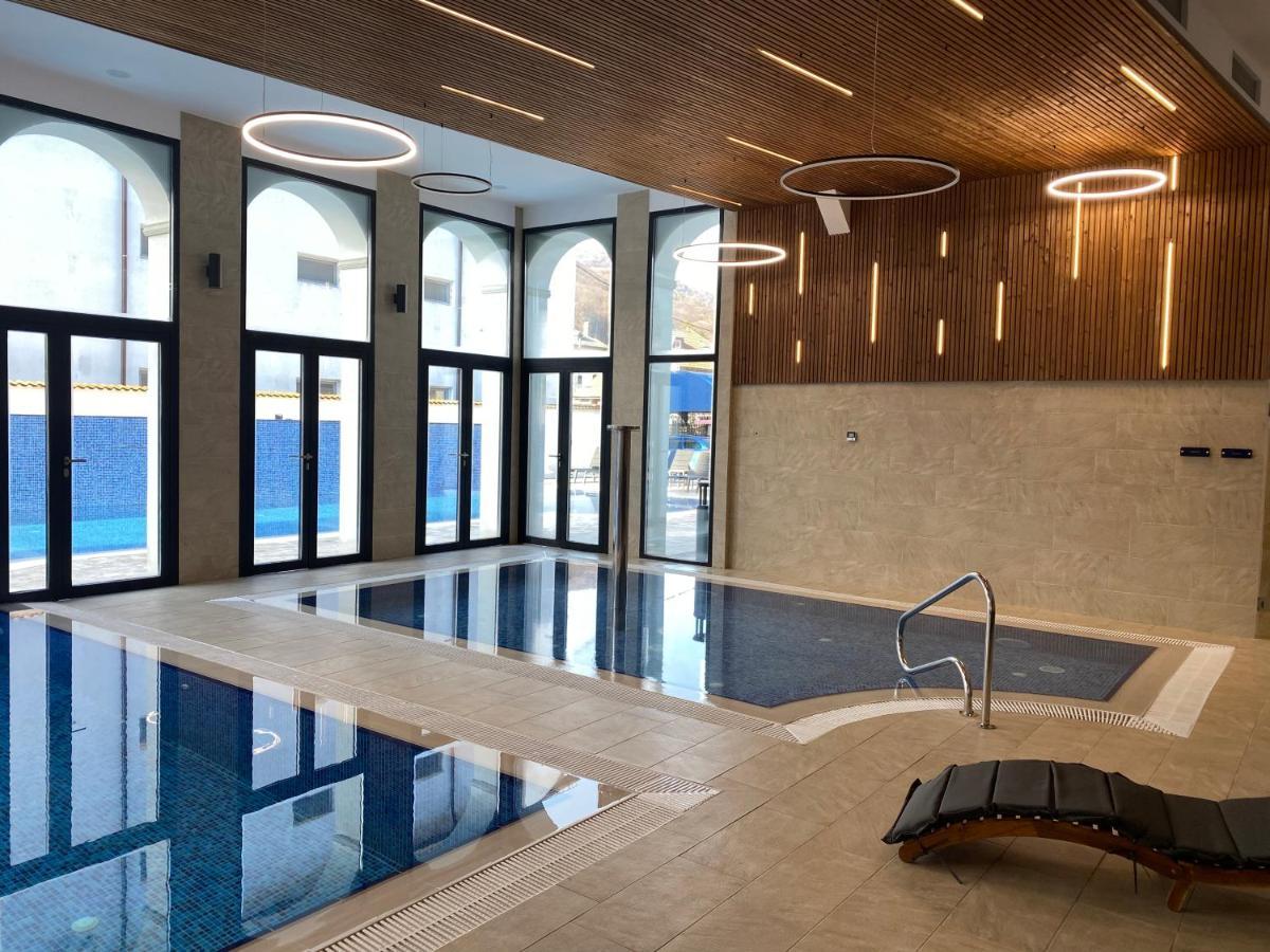 River Hotel & Spa Călimăneşti Eksteriør billede